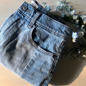 Abercrombie mom jeans